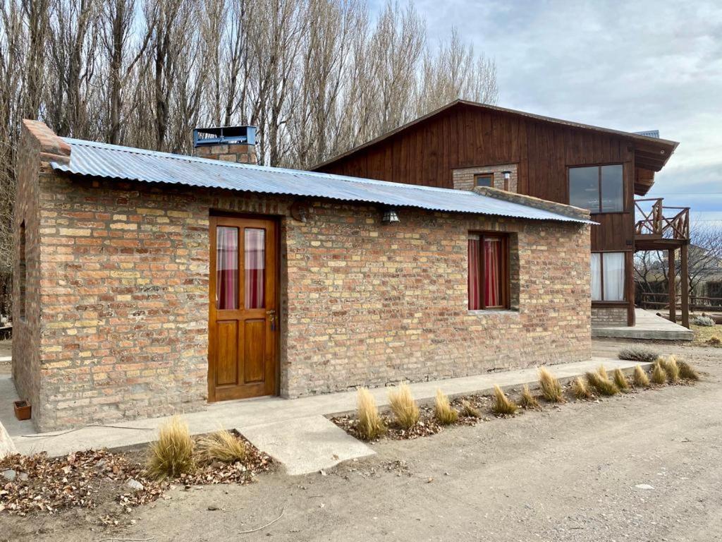 פריטו מורנו Hosteria & Cabanas Rio Fenix מראה חיצוני תמונה